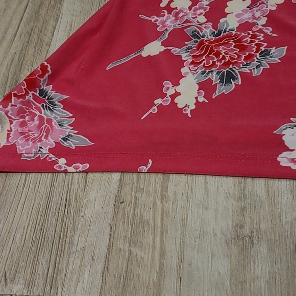 Lilly Morgan Floral Top - Picture 6 of 8